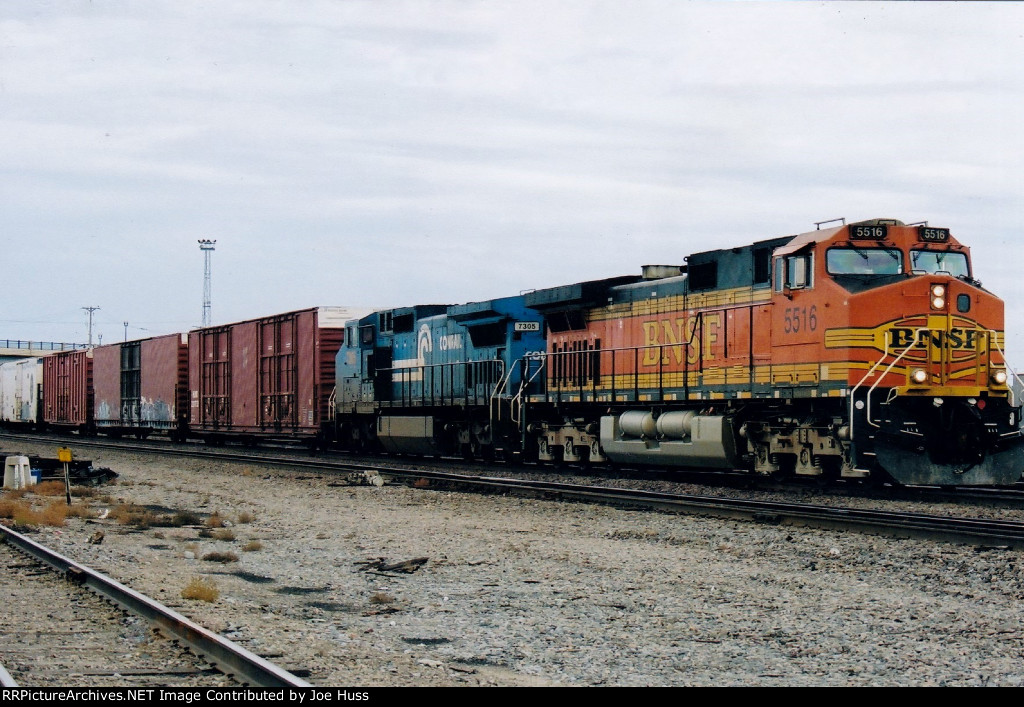 BNSF 5516 East